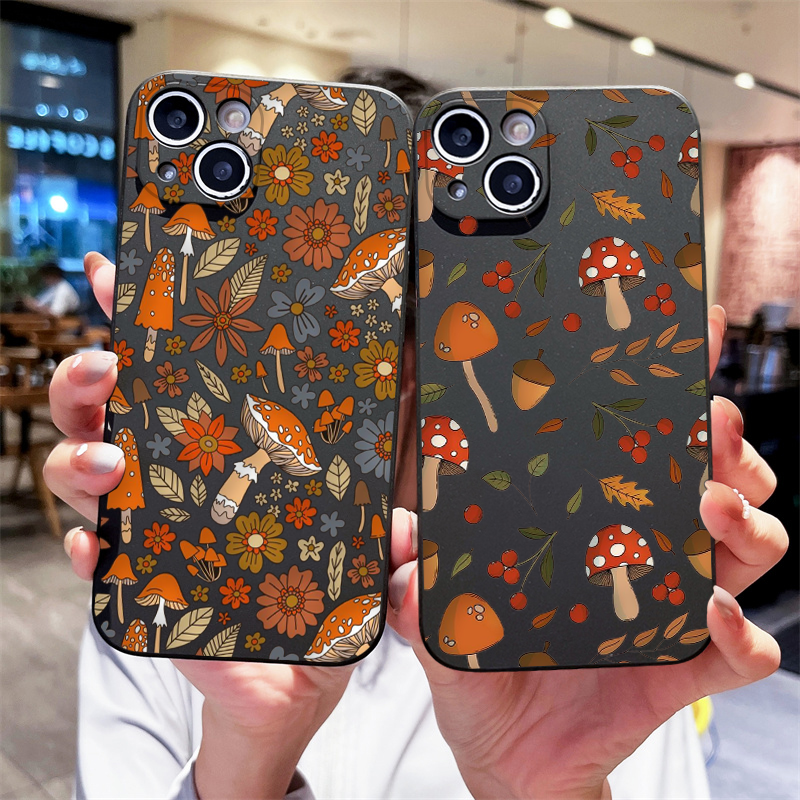 Retro Maple Leaf Flower Mushro - đánh giá và giá Phone Cases Motorola