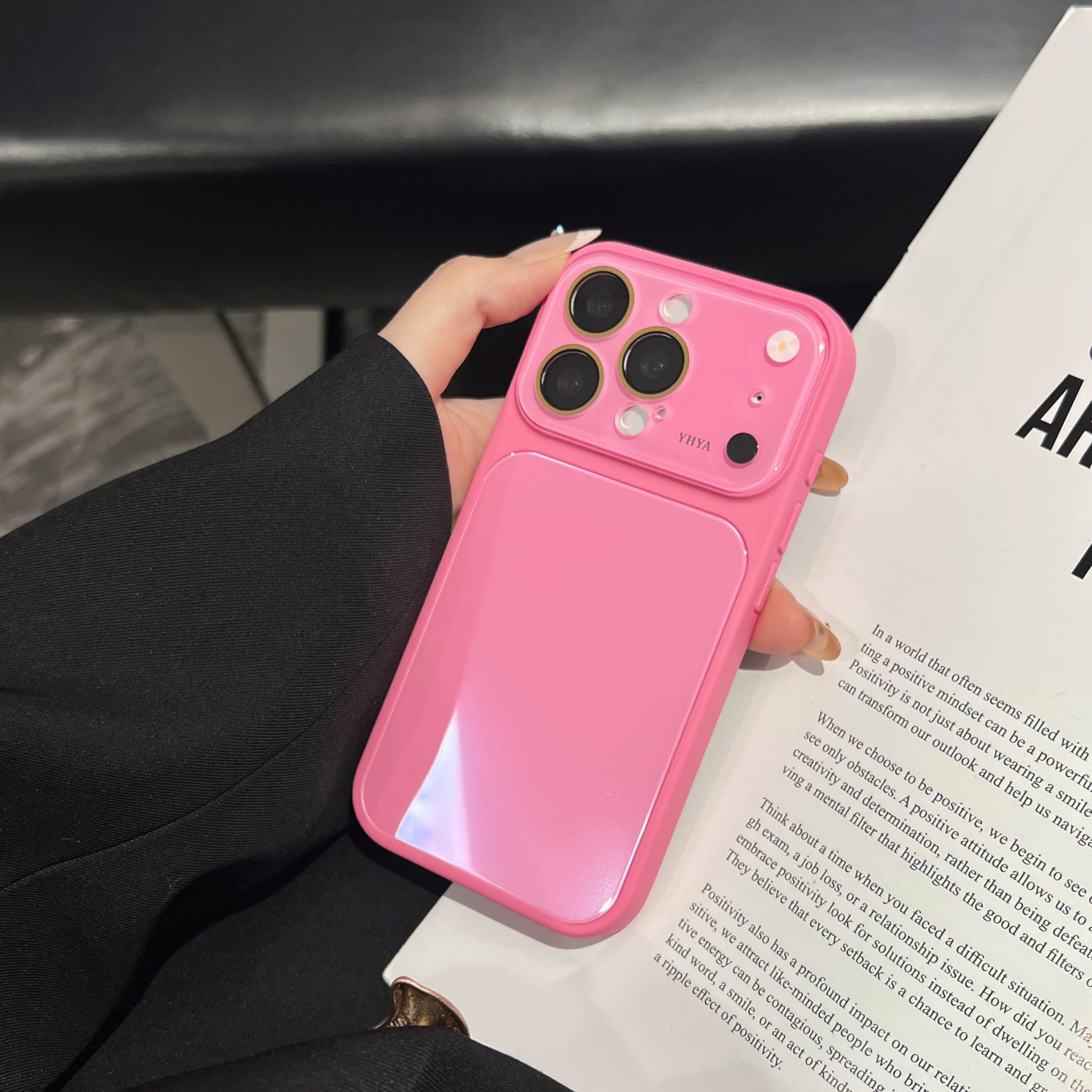 Luxury Instantly Turn 17 Tempe - đánh giá và giá Phone Cases With Camera Cover
